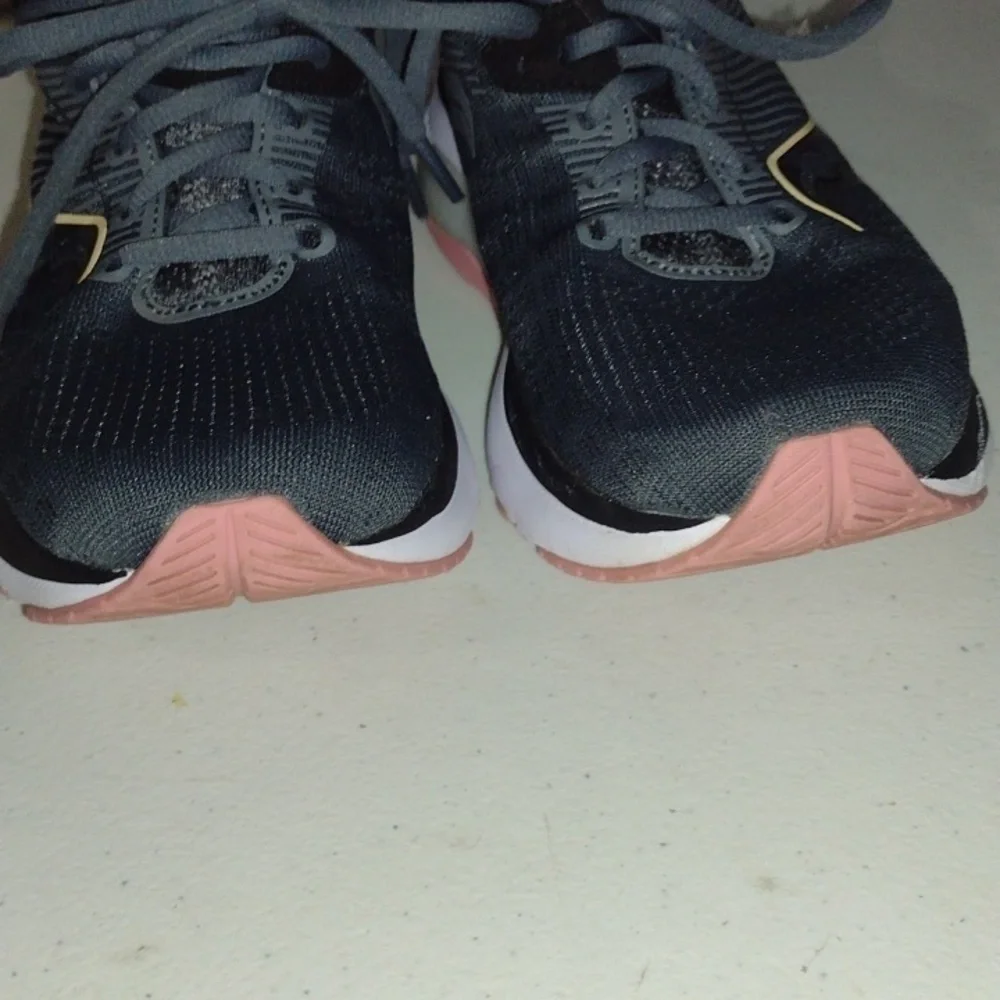 Saucony Guide 14 PowerRun Charcoal Rose Sneakers Woman’s 7 fromfit walking runni